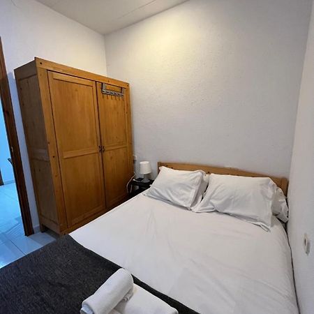 Апартаменты Bugo Luis Apartament Барселона Экстерьер фото