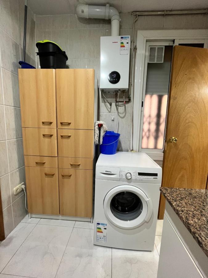 Апартаменты Bugo Luis Apartament Барселона Экстерьер фото